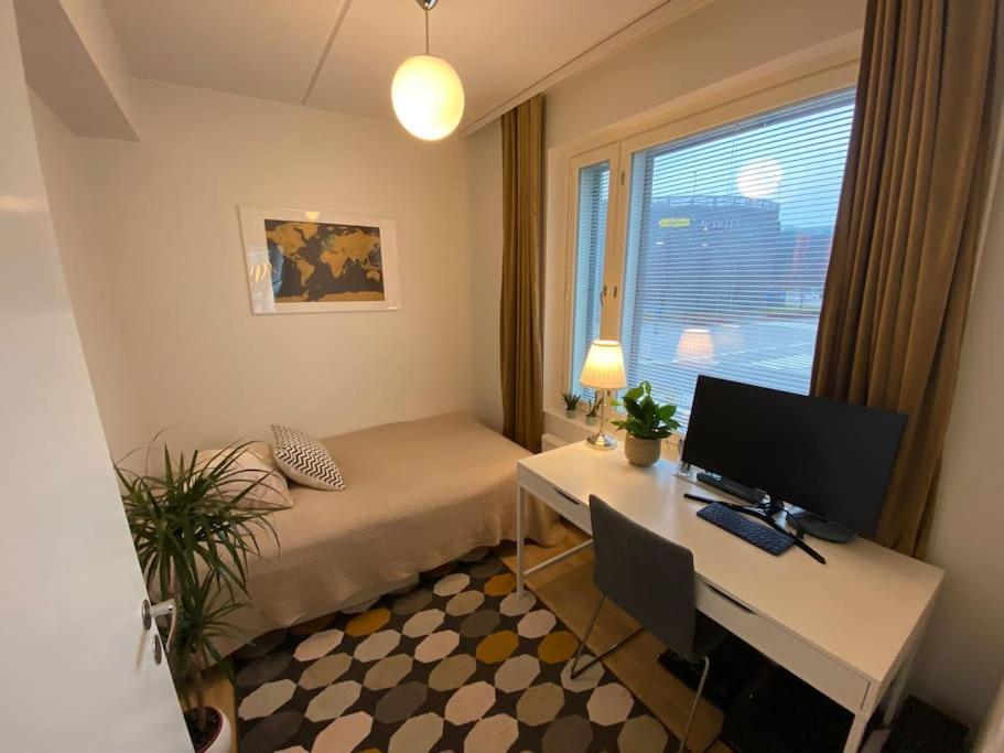 Modern Two Bedroom Apartment Near Helsinki Airport Вантаа Екстериор снимка