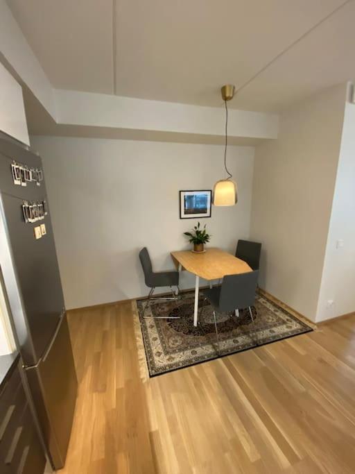 Modern Two Bedroom Apartment Near Helsinki Airport Вантаа Екстериор снимка